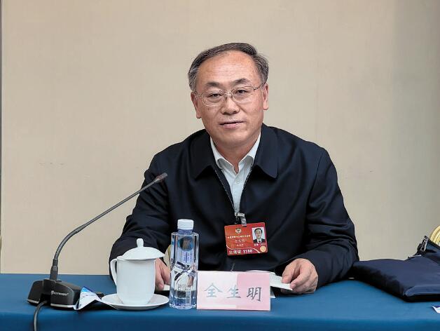 【兩會】國網電動汽車服務有限公司董事長、黨委書記全生明：加快構建交通能源融合發展體系 促進車與電網協同互動
