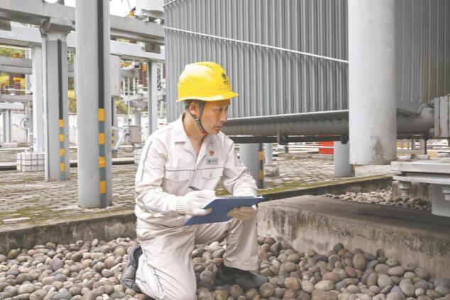 26年，變電運維一線的耕耘與創新——記全國五一勞動獎章獲得者池永