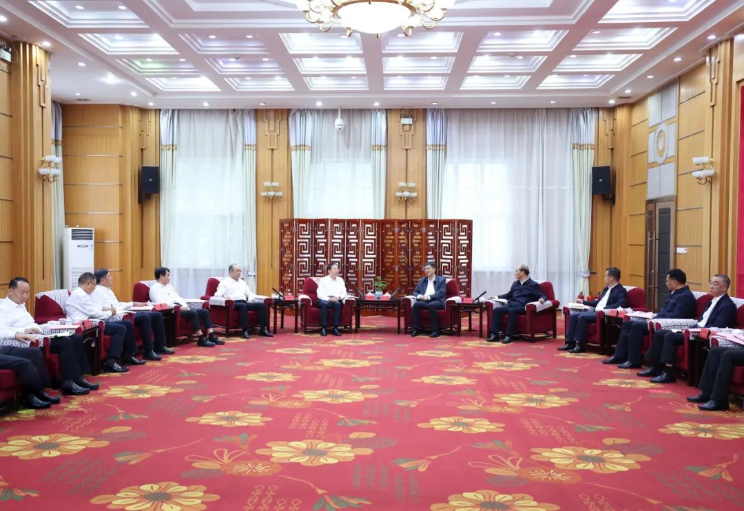 國家電網公司董事長、黨組書辛保安會見青海省委書記陳剛、省長吳曉軍、省政協主席公保扎西