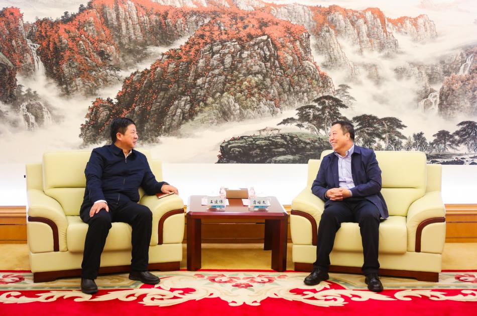 大唐甘肅公司黨委書記、董事長王建偉與甘肅電投集團黨委書記、董事長蒲培文會談