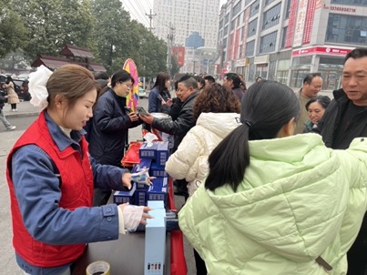 貴州遵義正安供電局：供電送祝福，情暖返鄉路